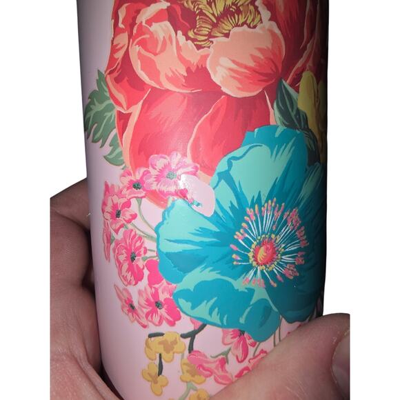 Pioneer Woman Fancy Flourish Square Bottom Tumbler
New With Tags (small flaw) - Picture 5 of 7